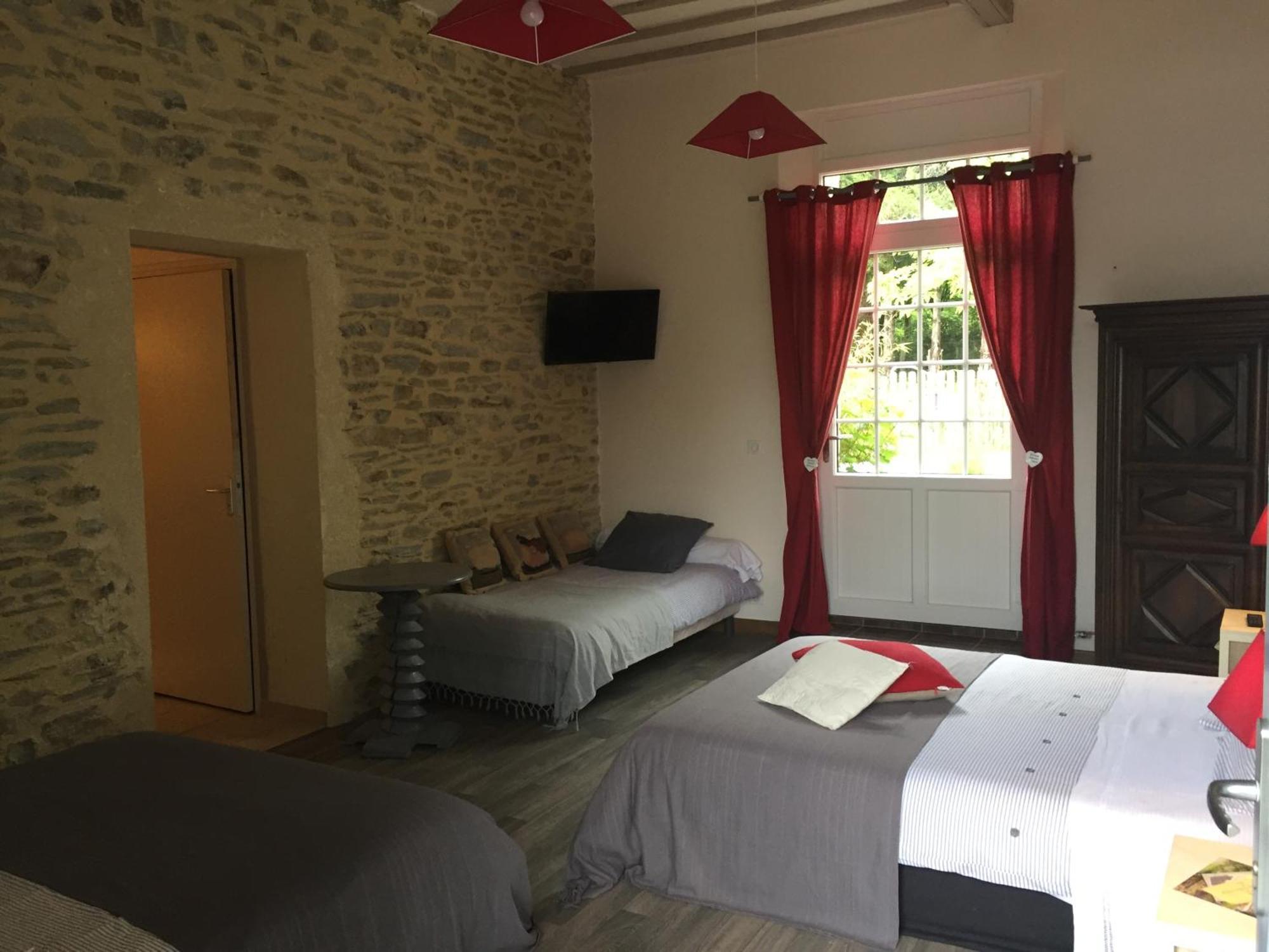 Domaine De La Palombe Guest House Villiers-Fossard Ngoại thất bức ảnh
